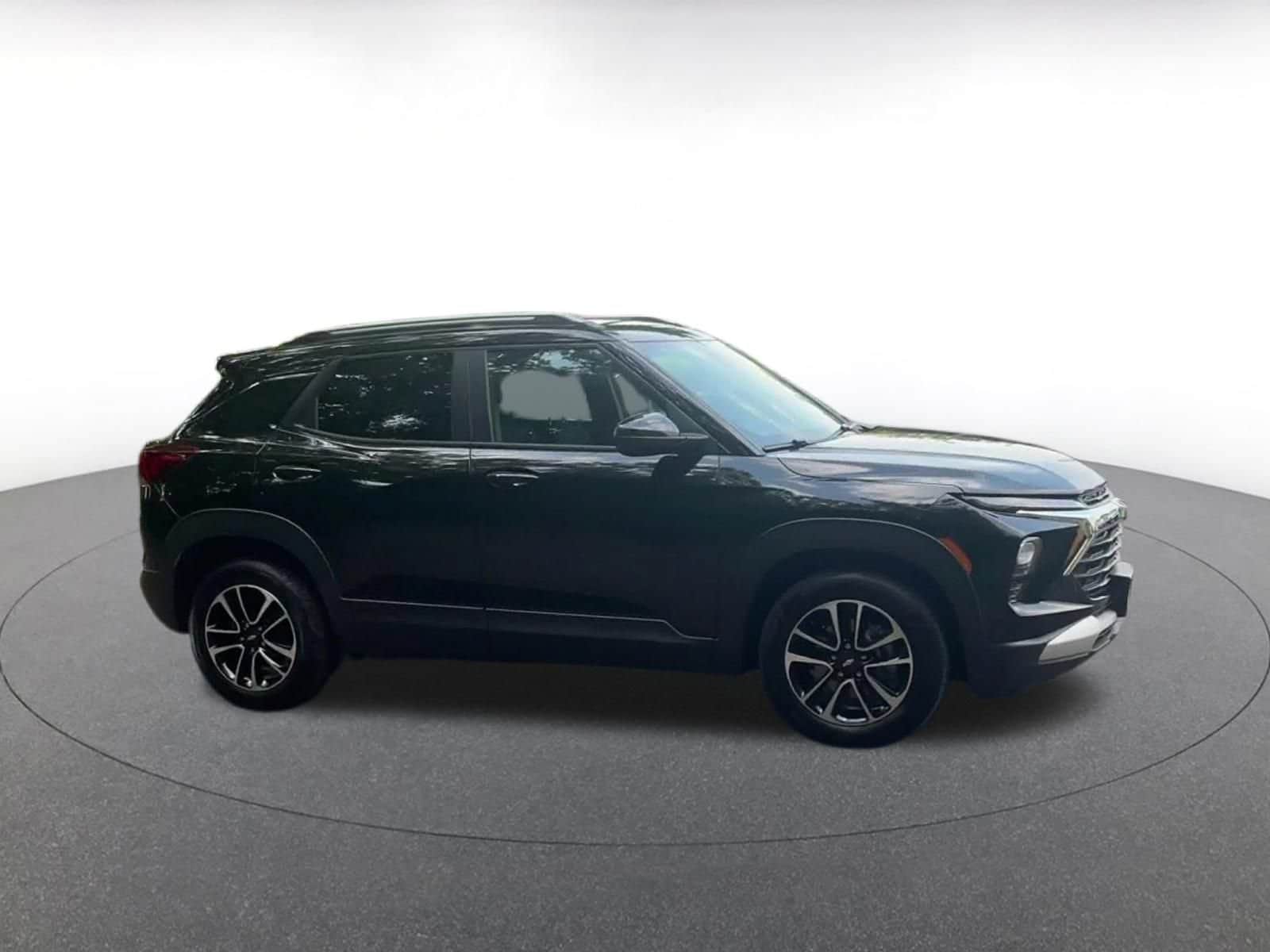 Thumbnail: 2025 Chevrolet TrailBlazer - 2