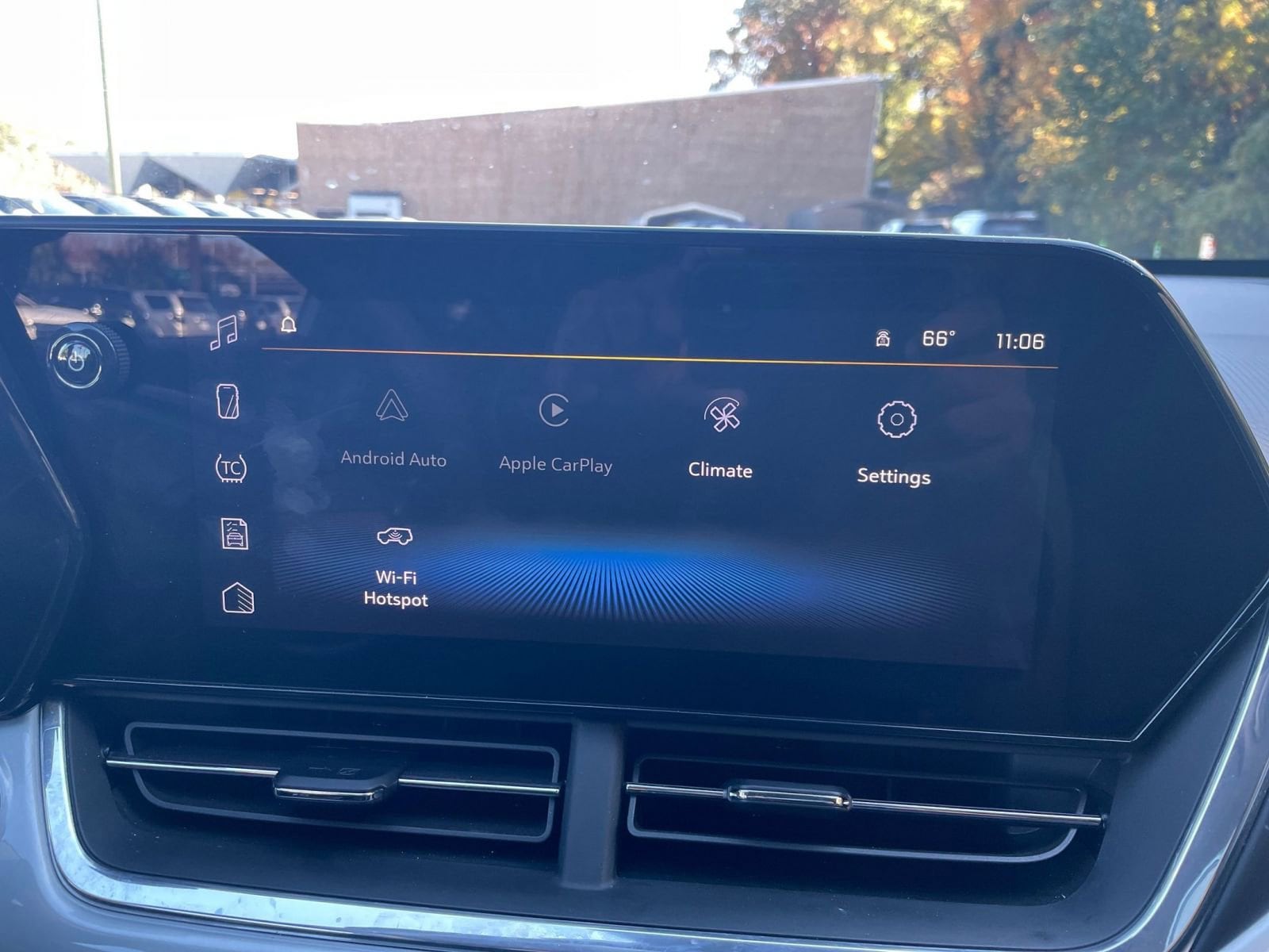 Thumbnail: 2025 Chevrolet Trax - 20