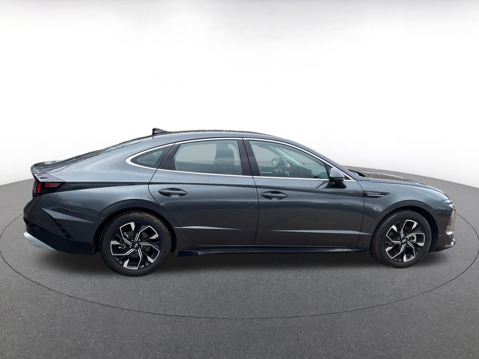 Thumbnail: 2025 Hyundai Sonata - 16