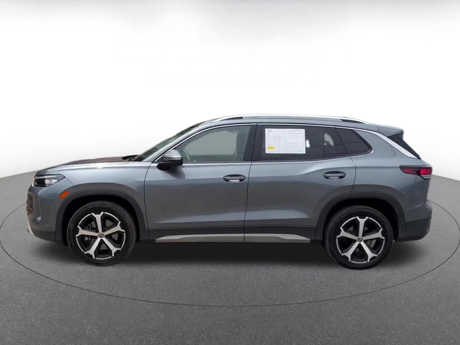Thumbnail: 2026 Volkswagen Tiguan - 9