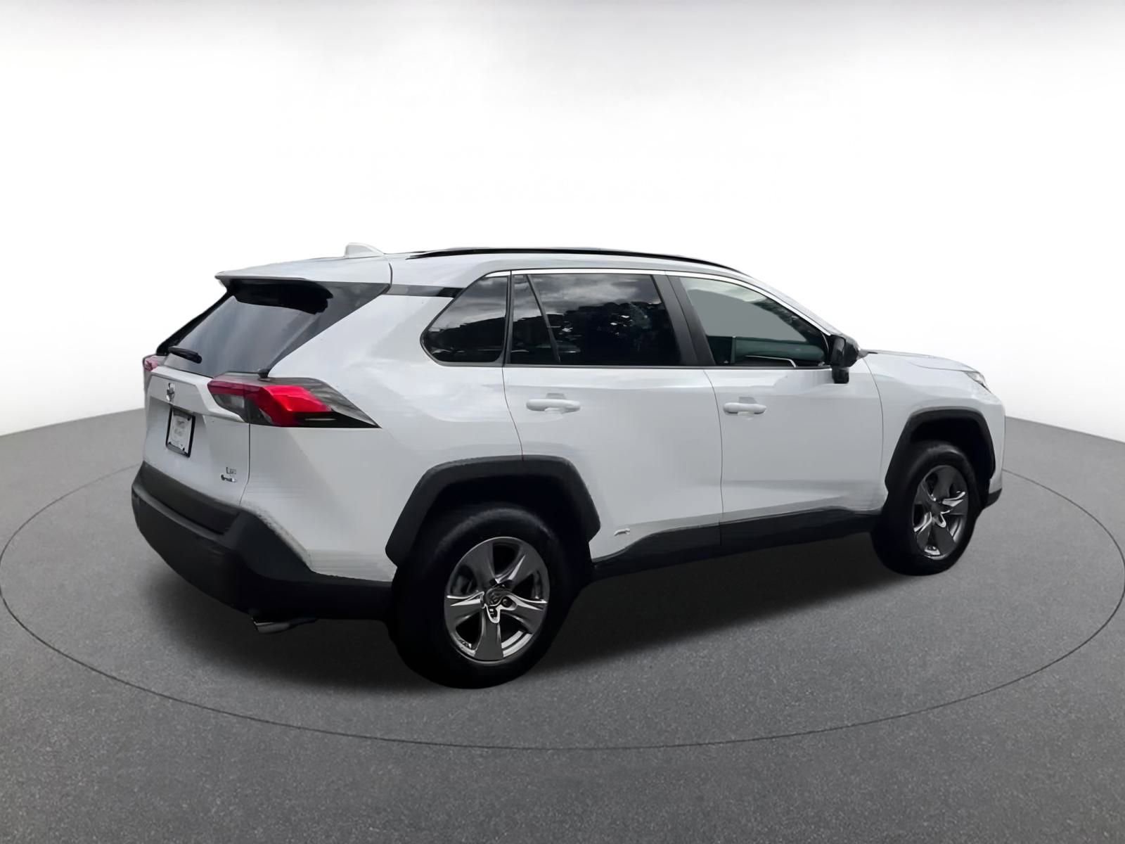 Thumbnail: 2025 Toyota RAV4 - 15