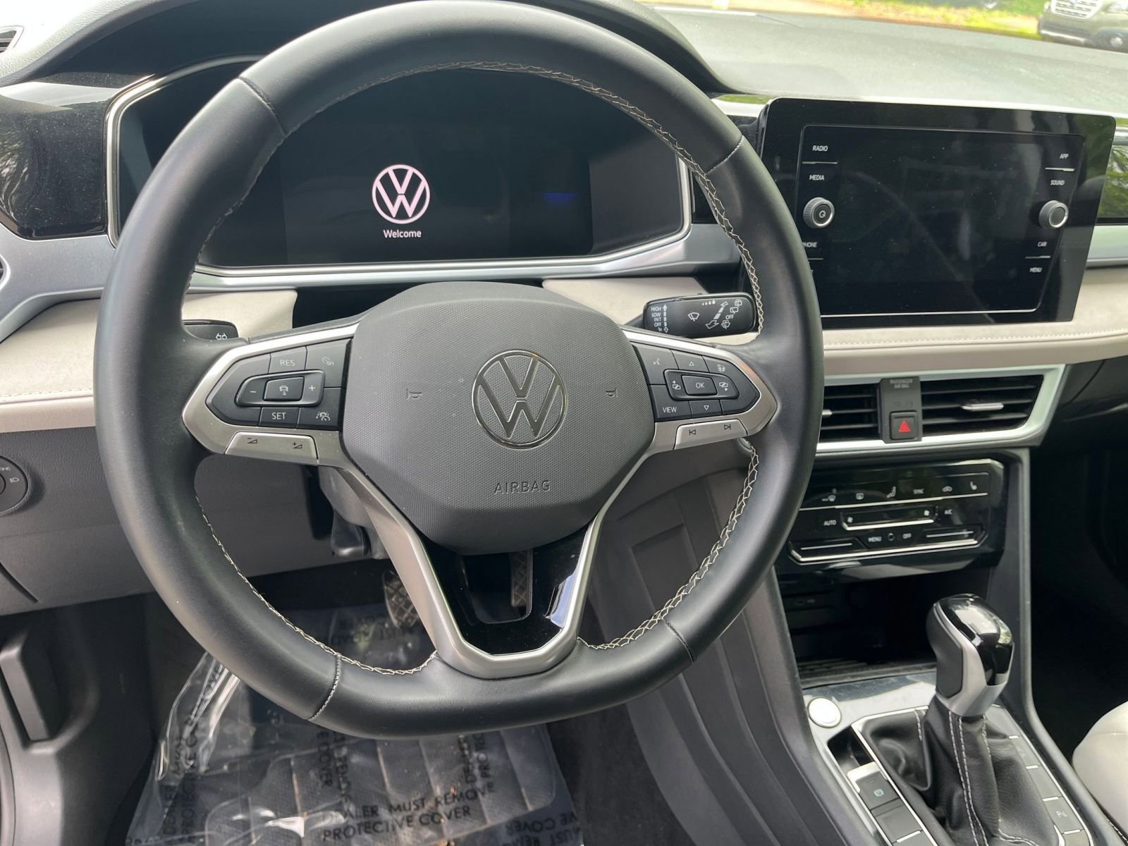 Thumbnail: 2025 Volkswagen Taos - 29