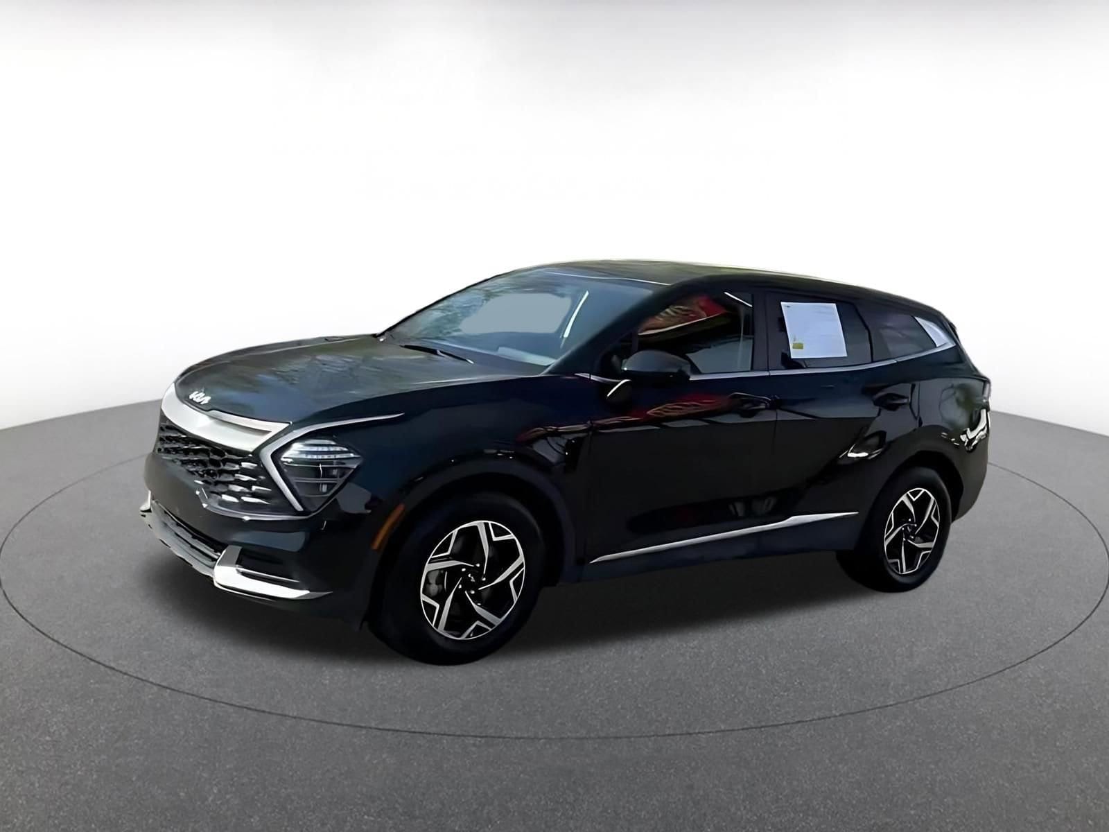 Thumbnail: 2025 Kia Sportage - 4