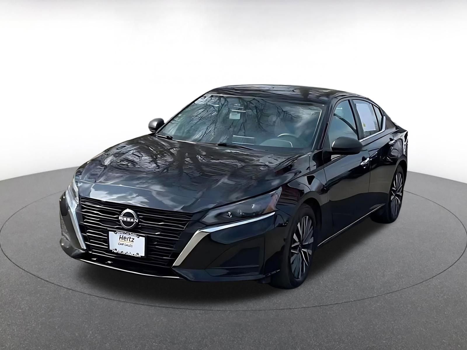 Thumbnail: 2025 Nissan Altima - 7
