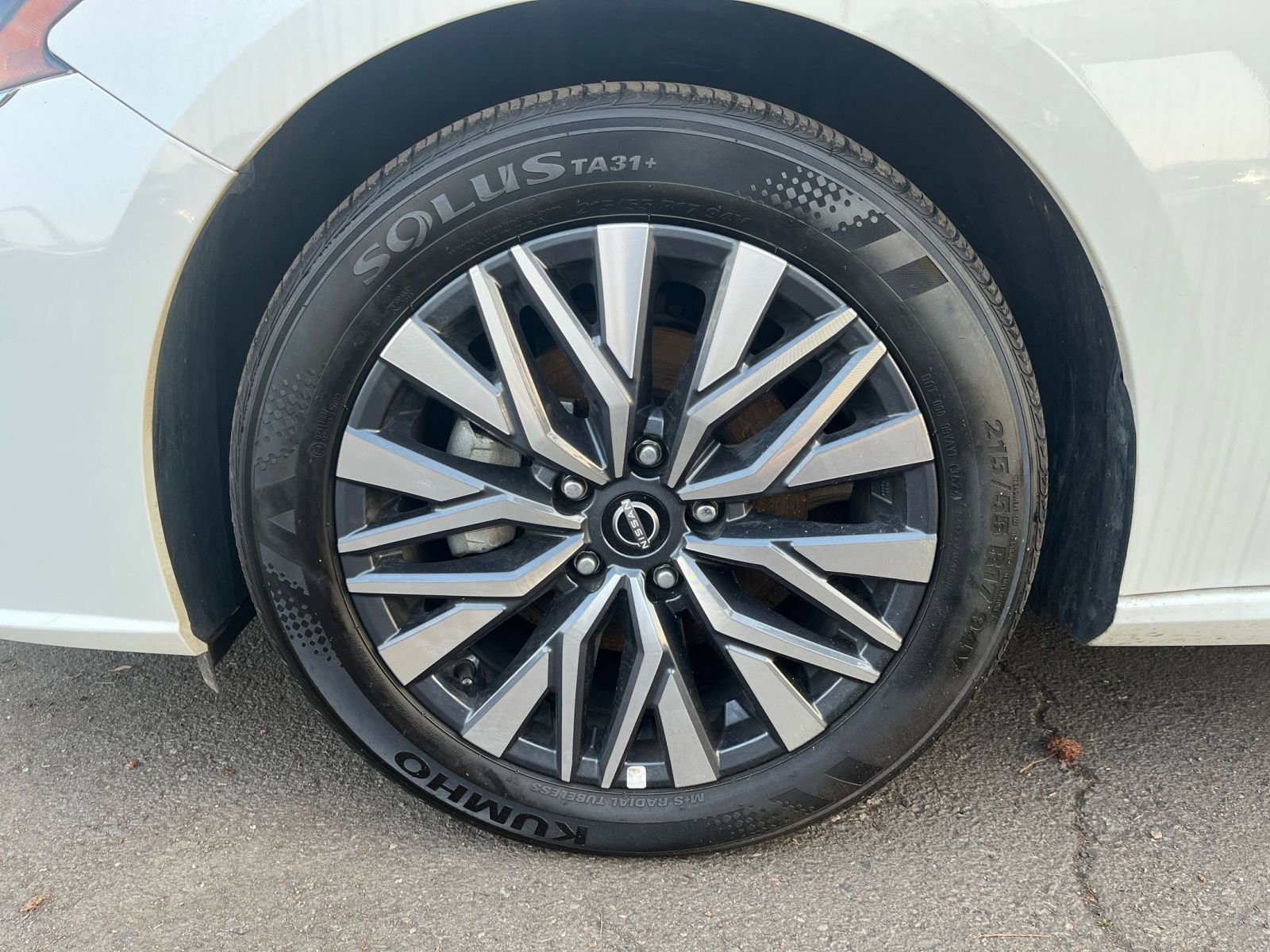 Thumbnail: 2025 Nissan Altima - 30