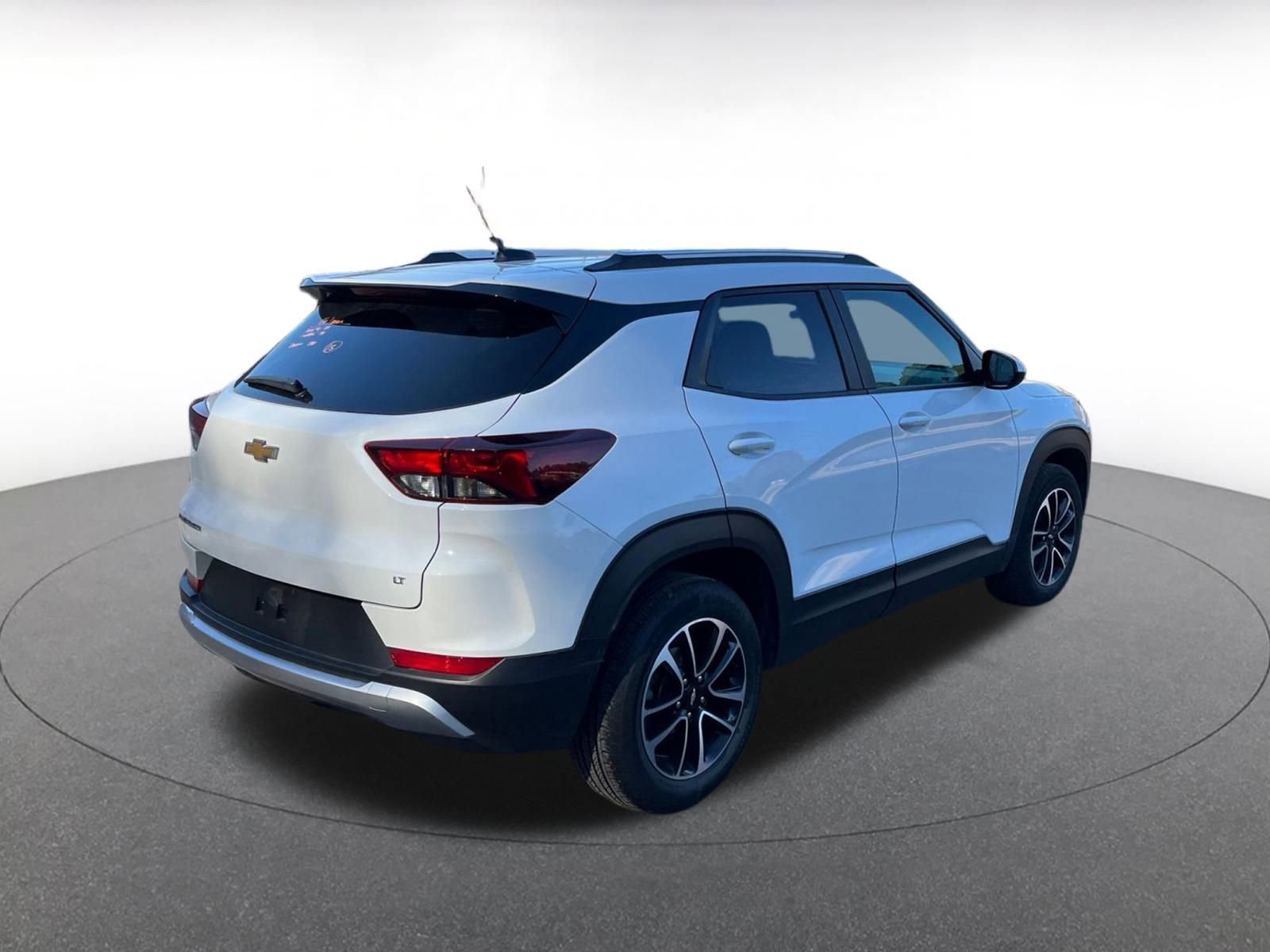 Thumbnail: 2025 Chevrolet TrailBlazer - 15