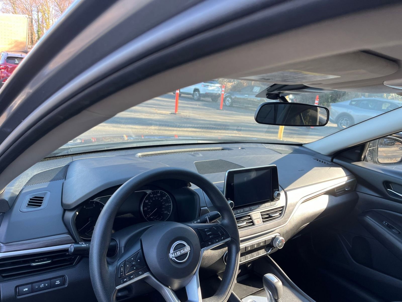 Thumbnail: 2025 Nissan Altima - 32