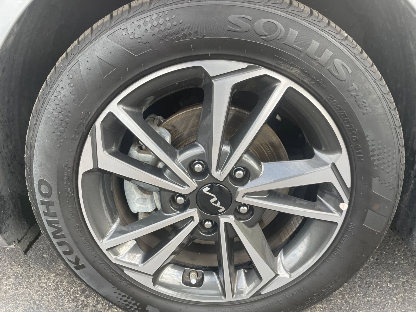 Thumbnail: 2024 Kia Forte - 25