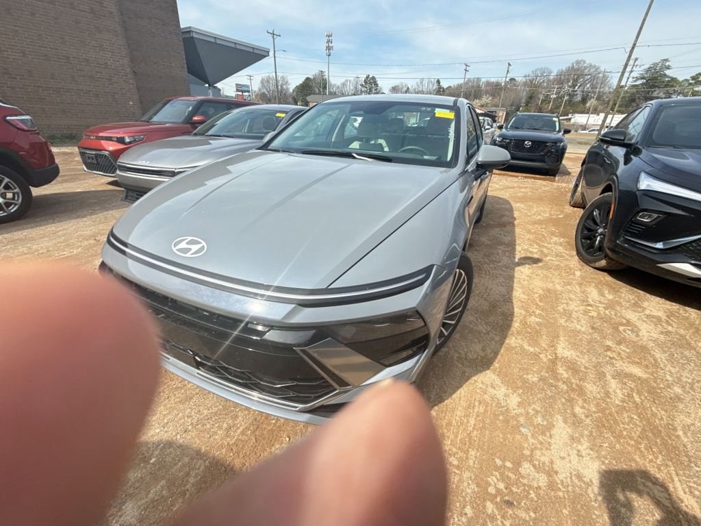 Thumbnail: 2025 Hyundai Sonata - 8