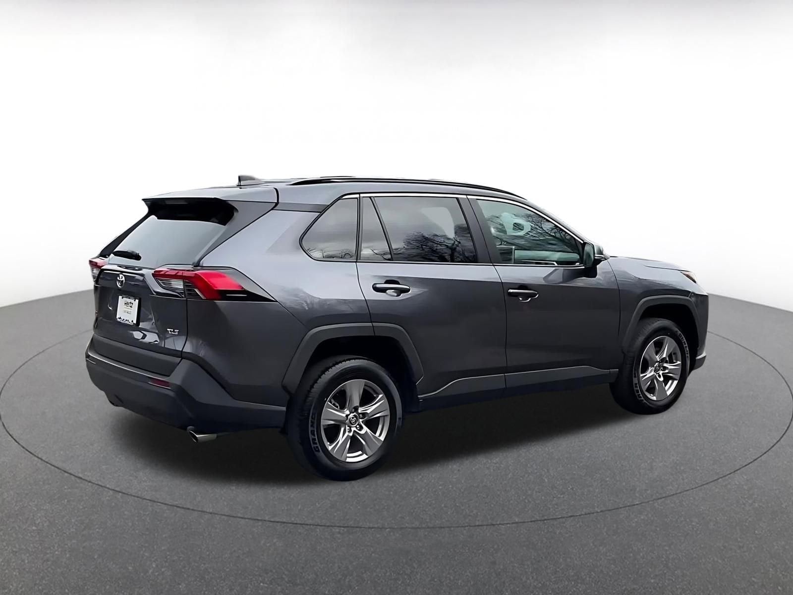 Thumbnail: 2025 Toyota RAV4 - 15