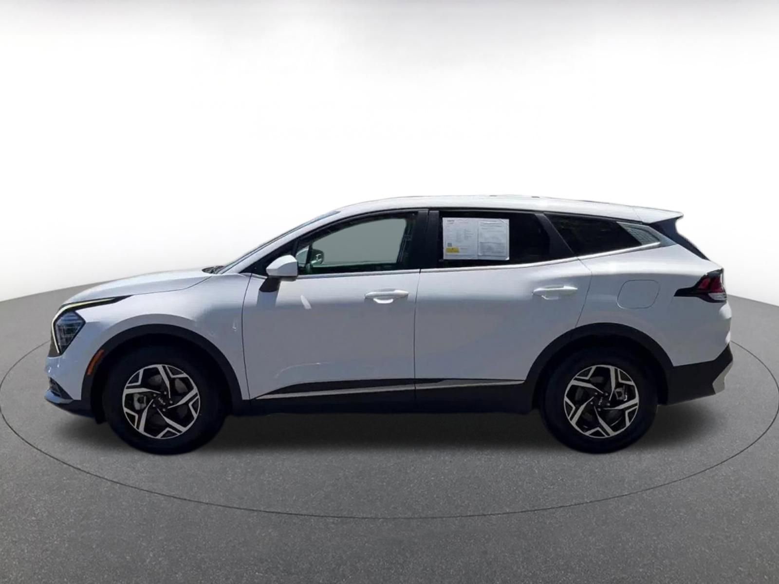 Thumbnail: 2025 Kia Sportage - 10