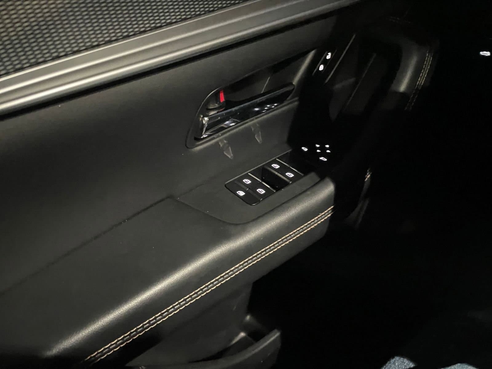 Thumbnail: 2025 Mazda CX-70 - 18