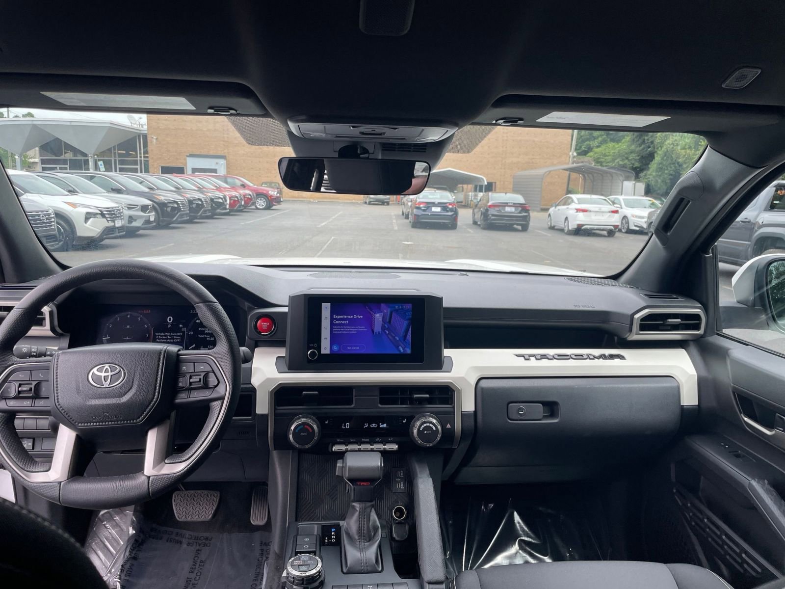 Thumbnail: 2024 Toyota Tacoma - 31