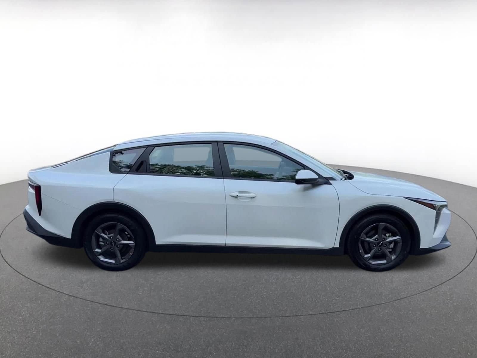 Thumbnail: 2025 Kia K4 - 16
