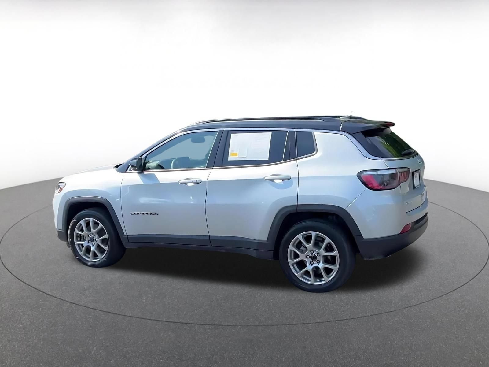 Thumbnail: 2025 Jeep Compass - 8