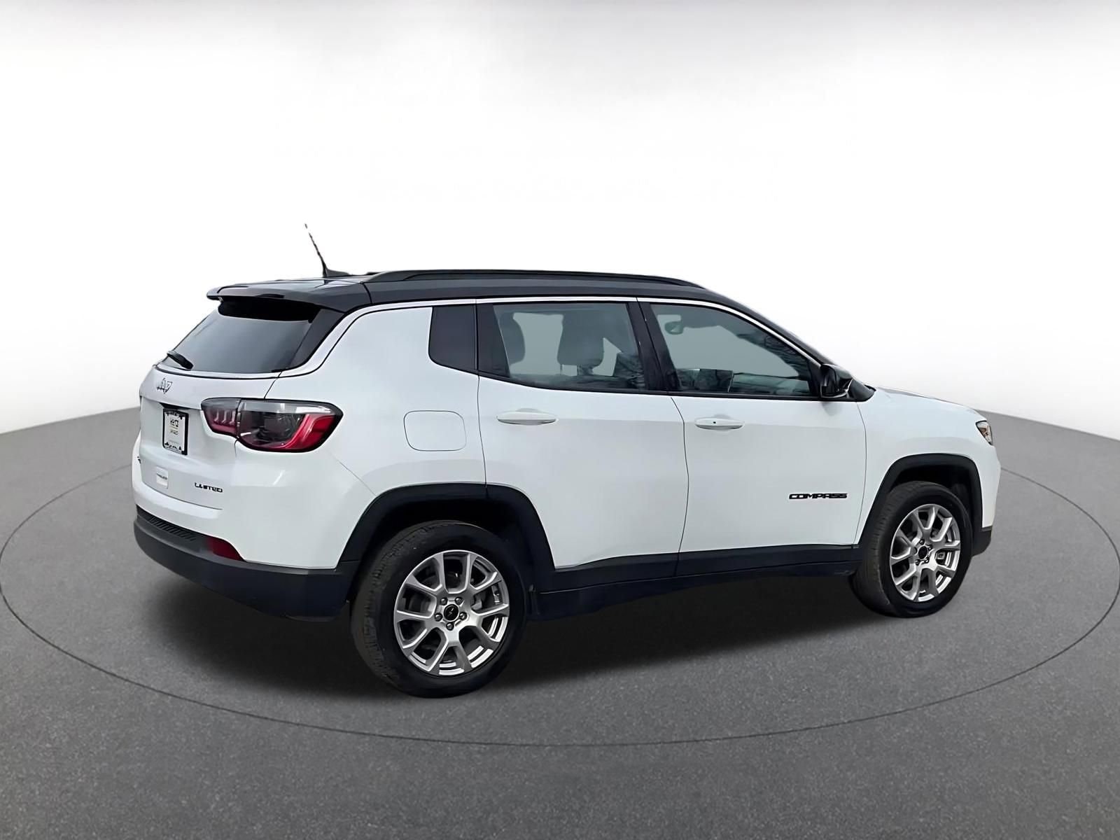 Thumbnail: 2025 Jeep Compass - 16