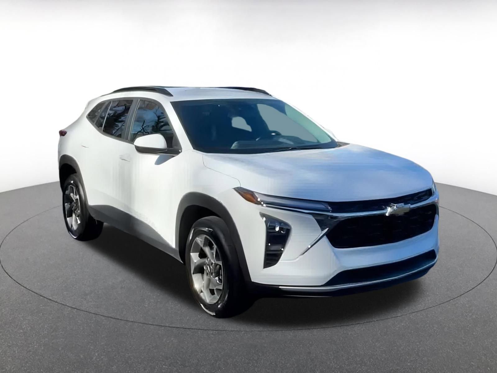 Thumbnail: 2025 Chevrolet Trax - 3