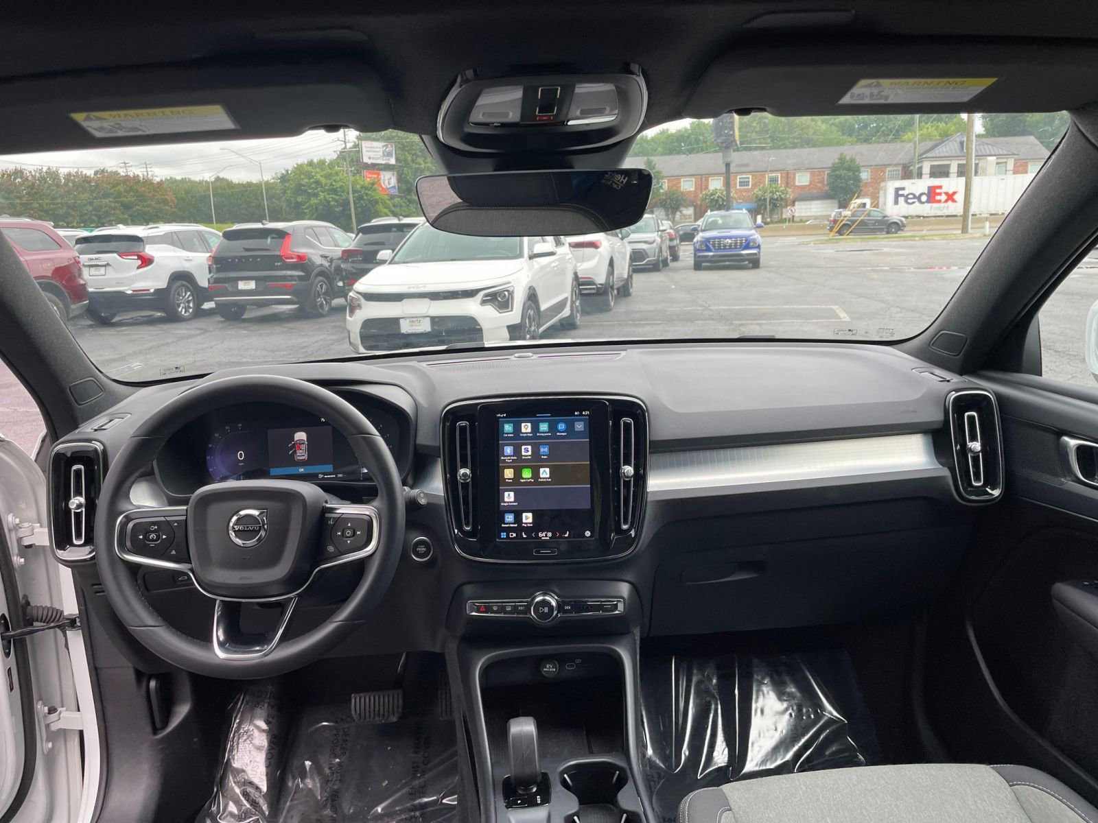 Thumbnail: 2024 Volvo XC40 - 29