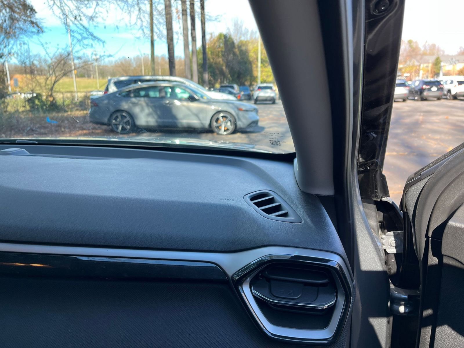 Thumbnail: 2025 Chevrolet TrailBlazer - 33