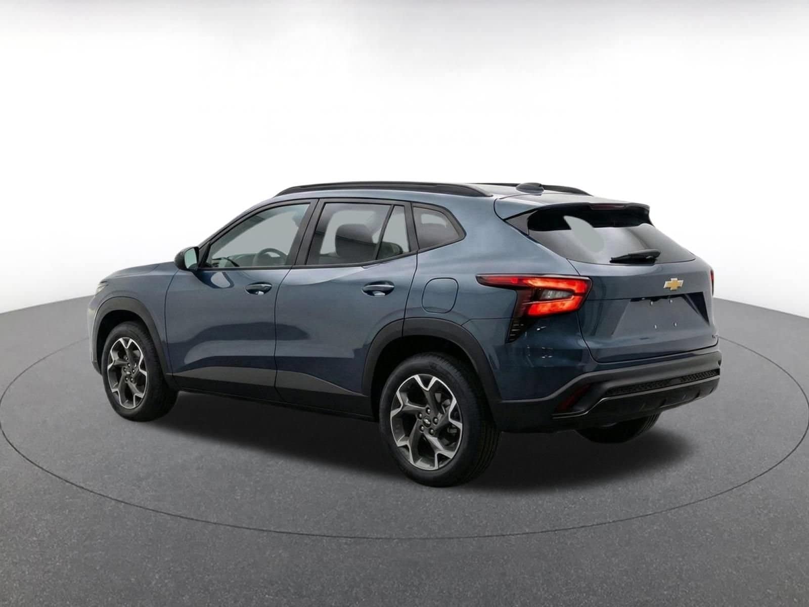 Thumbnail: 2025 Chevrolet Trax - 7