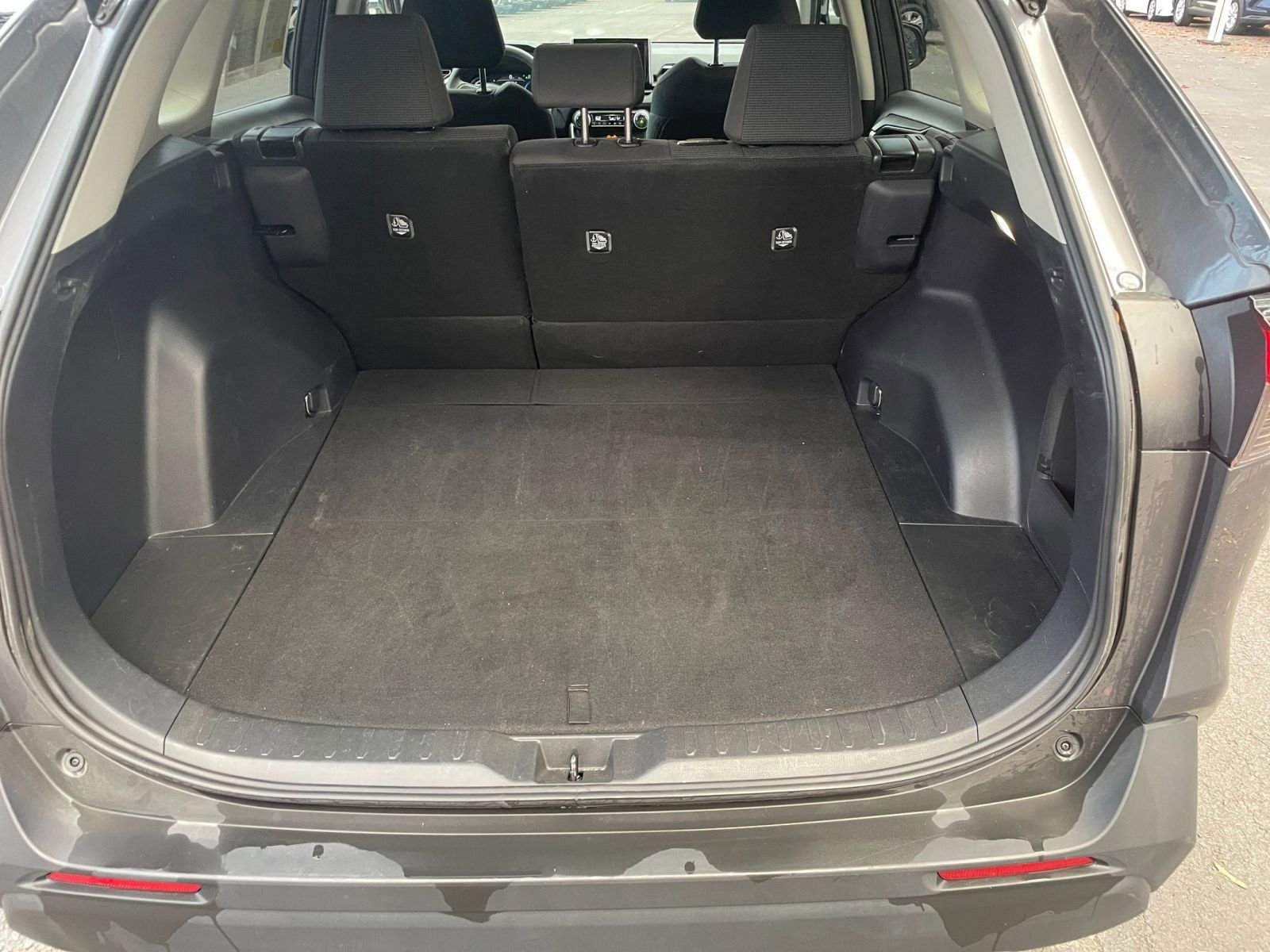 Thumbnail: 2025 Toyota RAV4 - 27