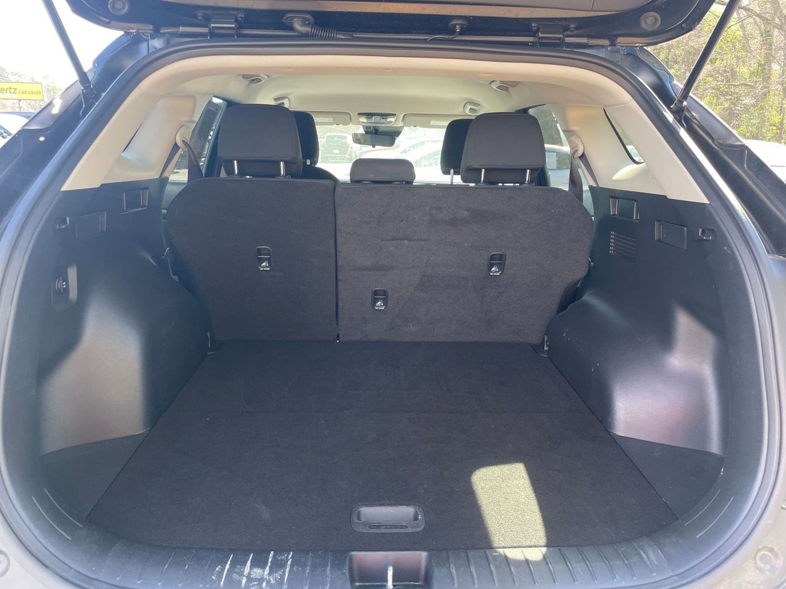 Thumbnail: 2025 Kia Sportage - 30