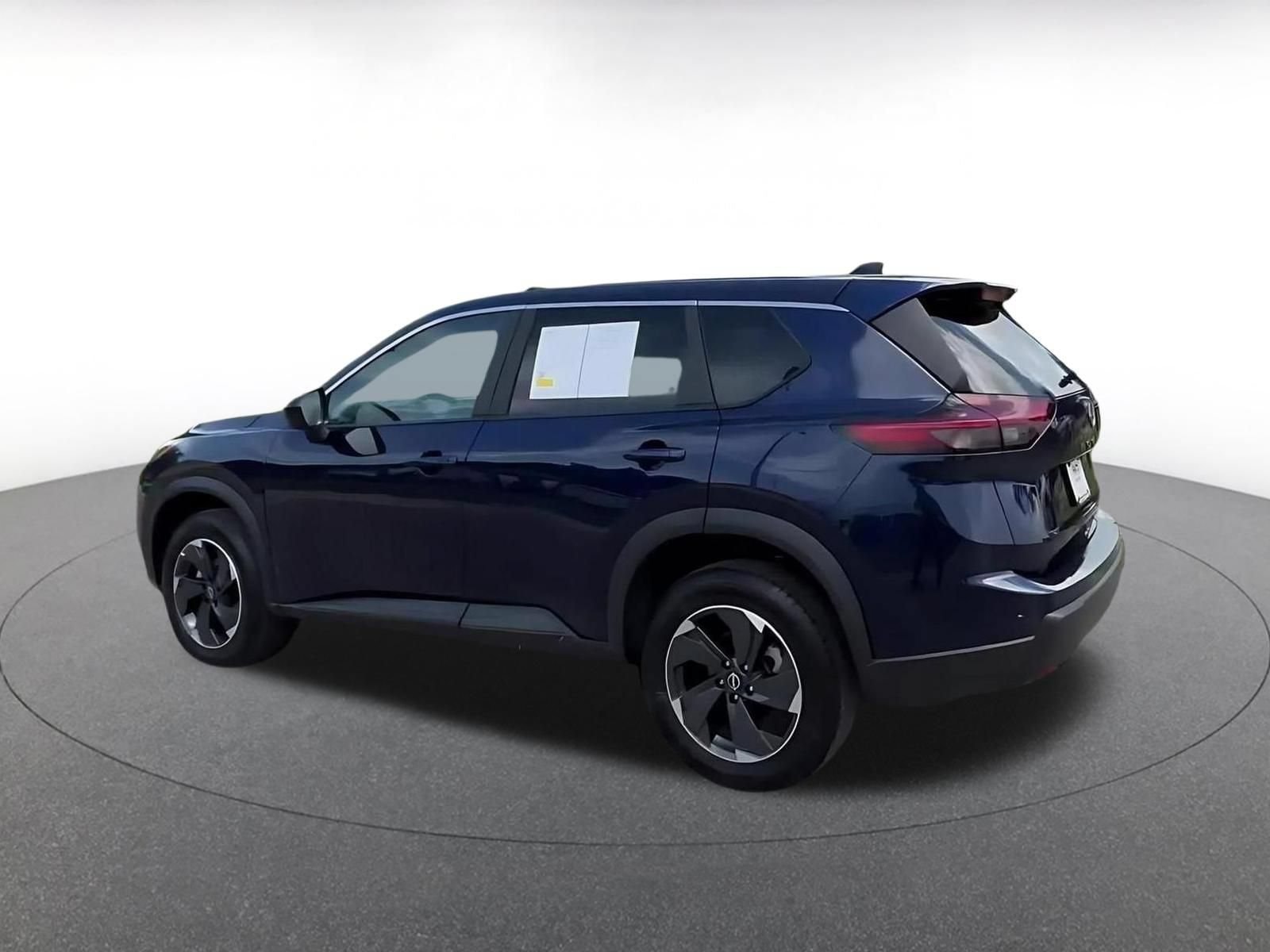 Thumbnail: 2025 Nissan Rogue - 10