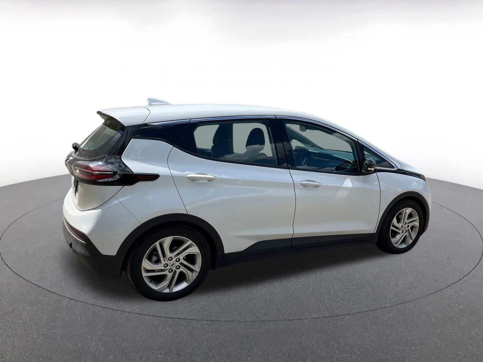 Thumbnail: 2023 Chevrolet Bolt EV - 14