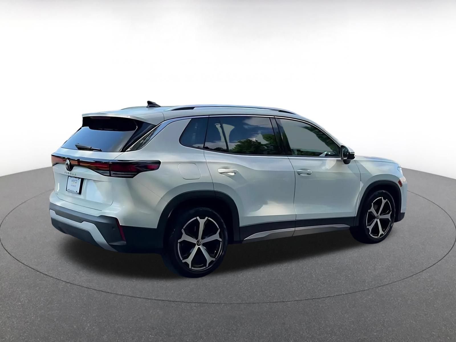 Thumbnail: 2026 Volkswagen Tiguan - 15