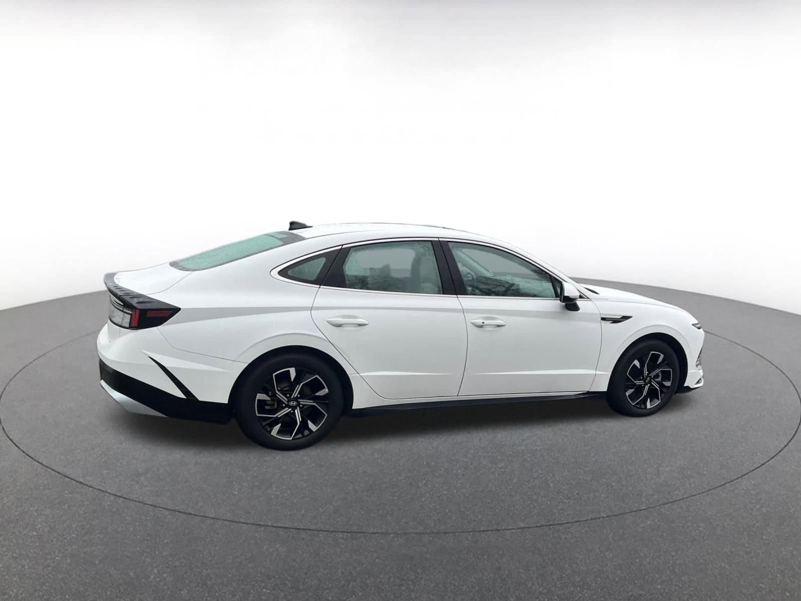 Thumbnail: 2025 Hyundai Sonata - 17