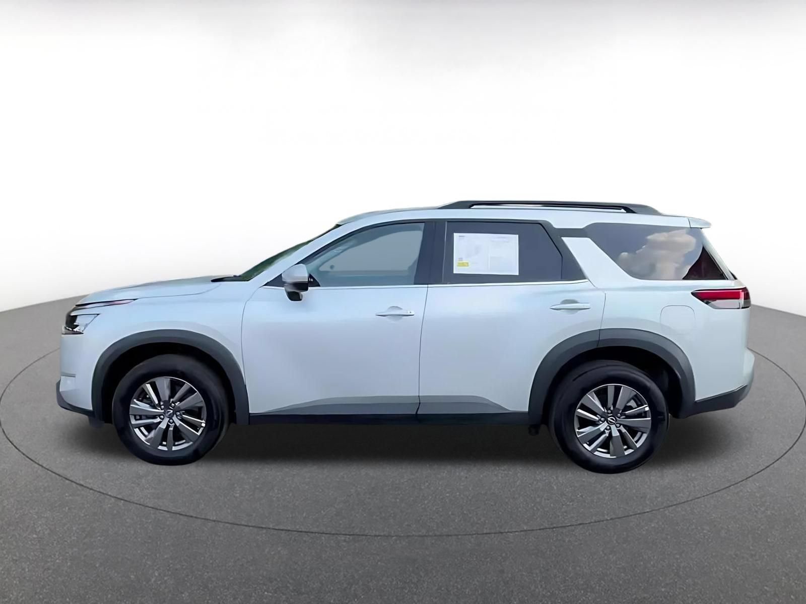 Thumbnail: 2025 Nissan Pathfinder - 9
