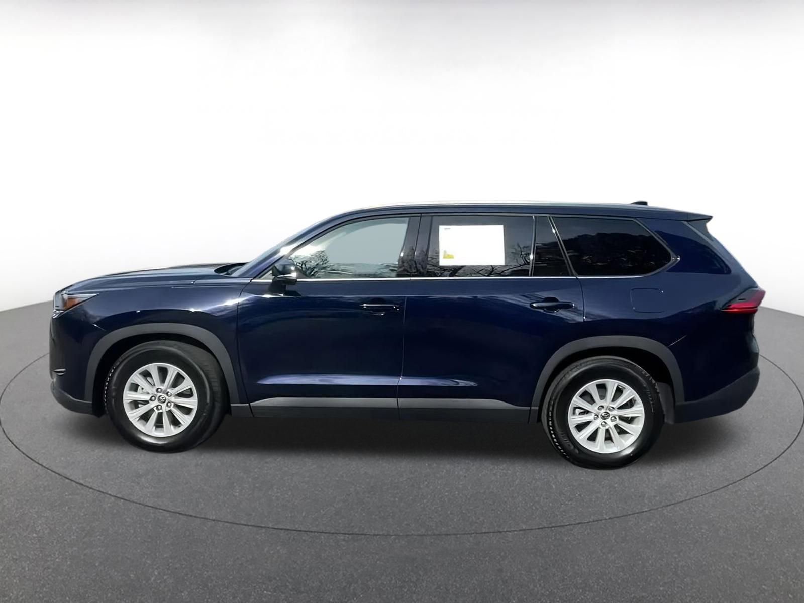 Thumbnail: 2025 Toyota Grand Highlander - 9