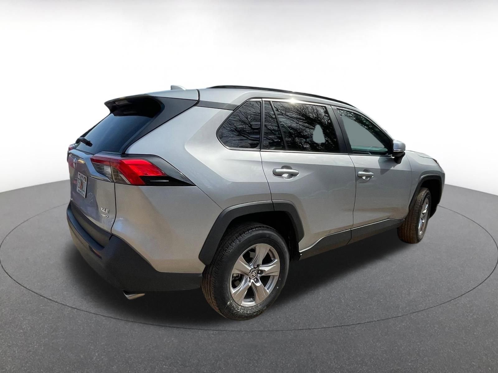 Thumbnail: 2025 Toyota RAV4 - 14