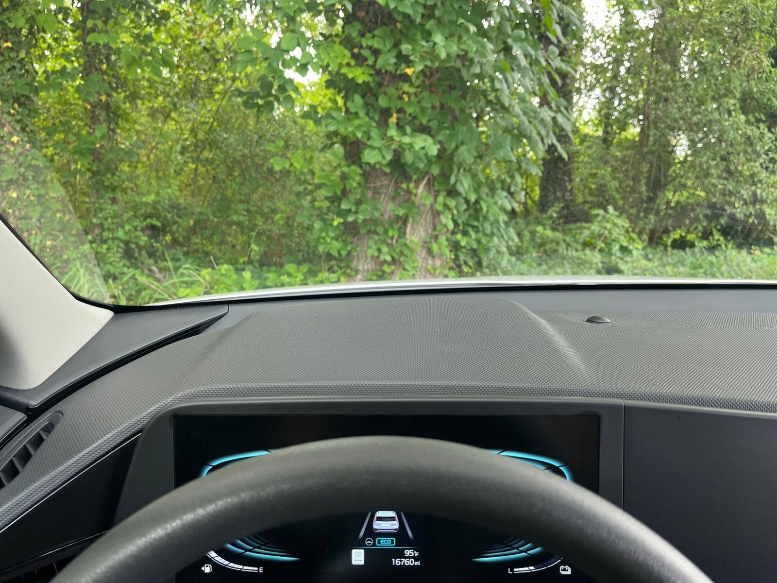 Thumbnail: 2026 Kia Niro - 32