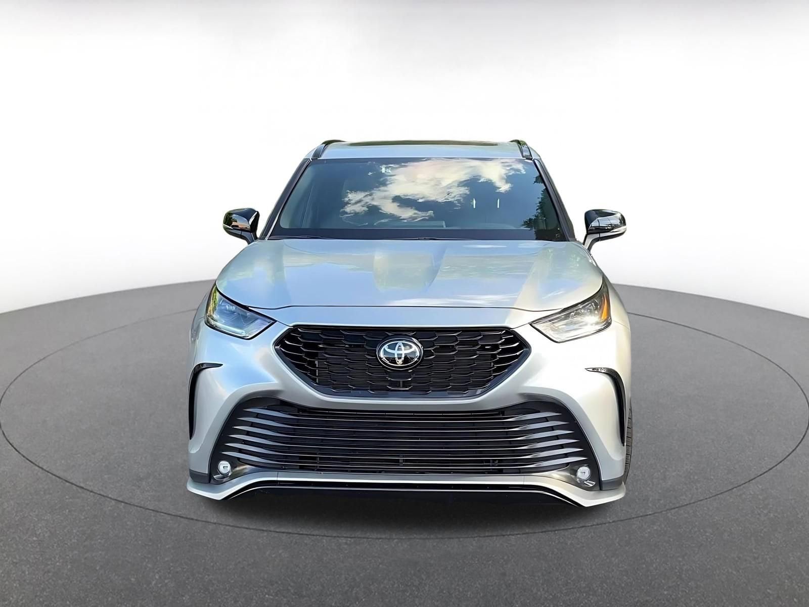 Thumbnail: 2025 Toyota Highlander - 4