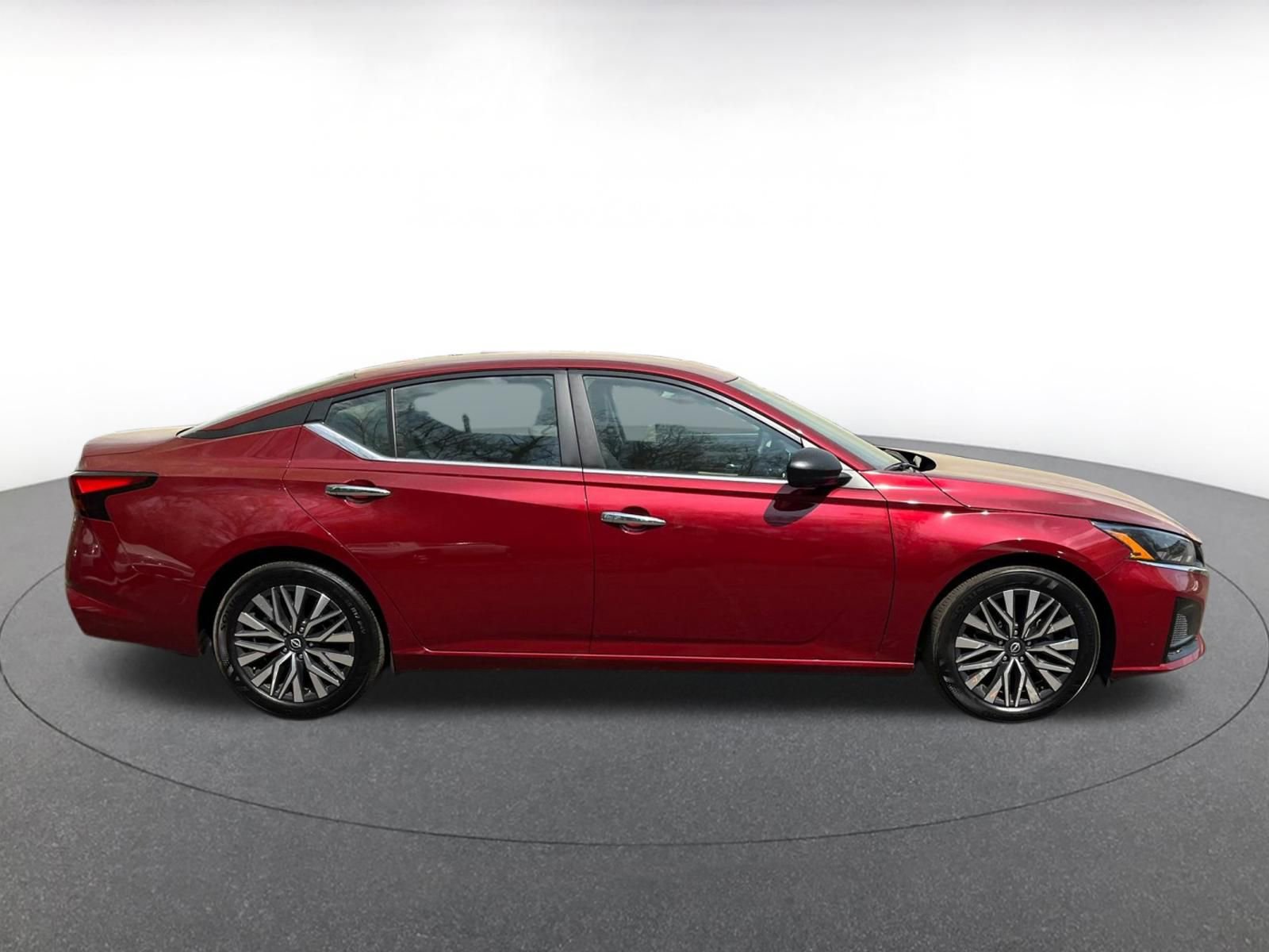 Thumbnail: 2025 Nissan Altima - 18