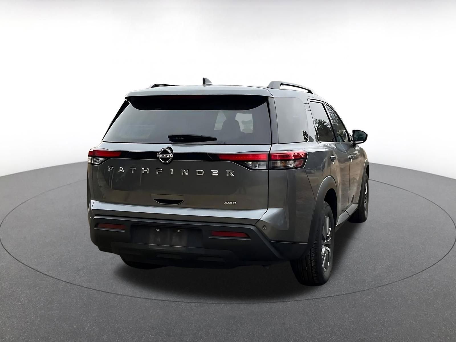 Thumbnail: 2025 Nissan Pathfinder - 14