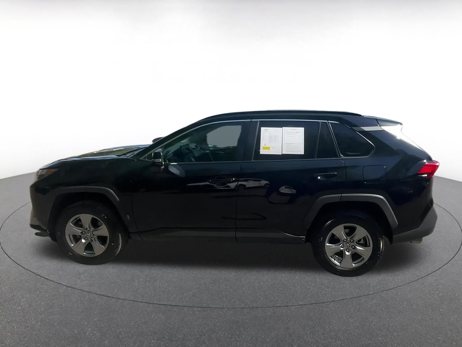 Thumbnail: 2024 Toyota RAV4 - 9