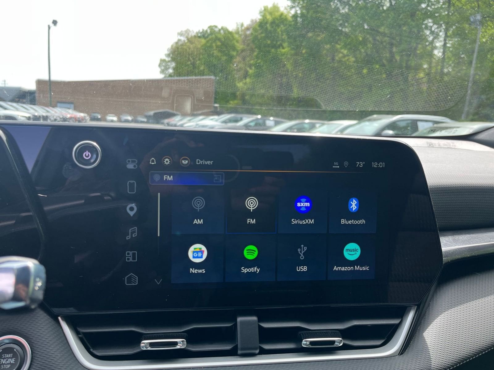 Thumbnail: 2025 Chevrolet Equinox - 25