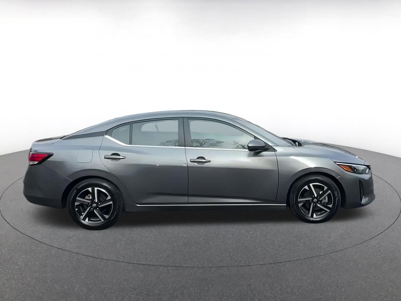 Thumbnail: 2024 Nissan Sentra - 10