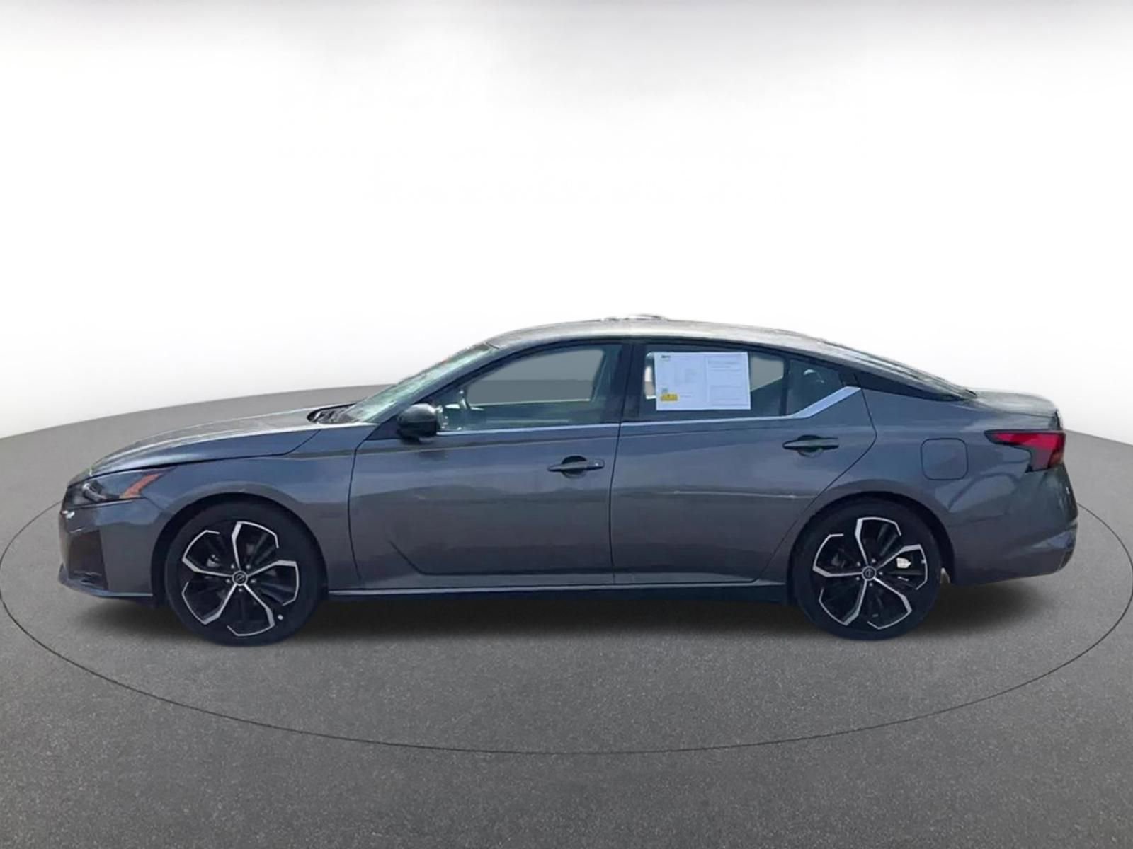 Thumbnail: 2025 Nissan Altima - 9