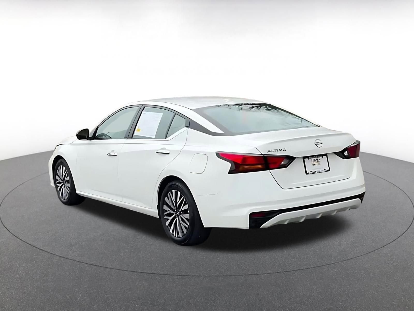 Thumbnail: 2025 Nissan Altima - 11