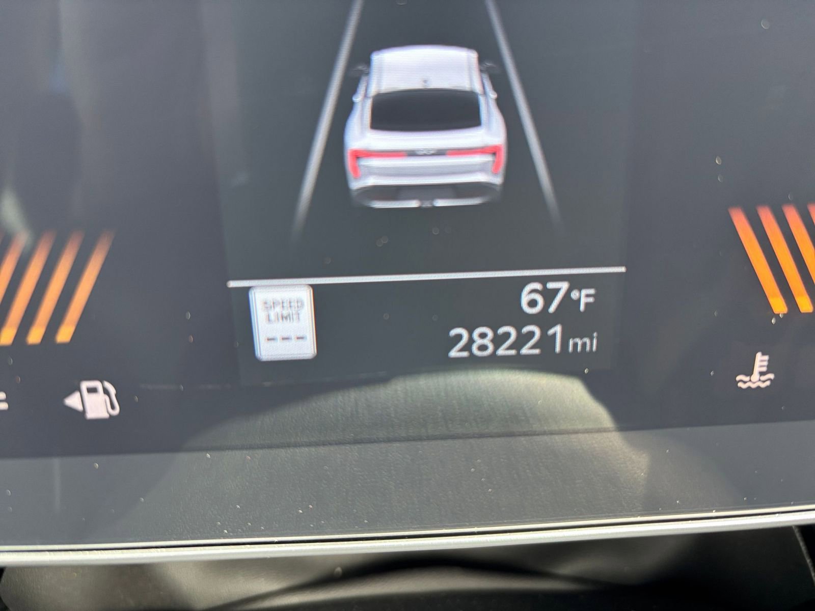 2025 Kia K4 LXS - Photo 39