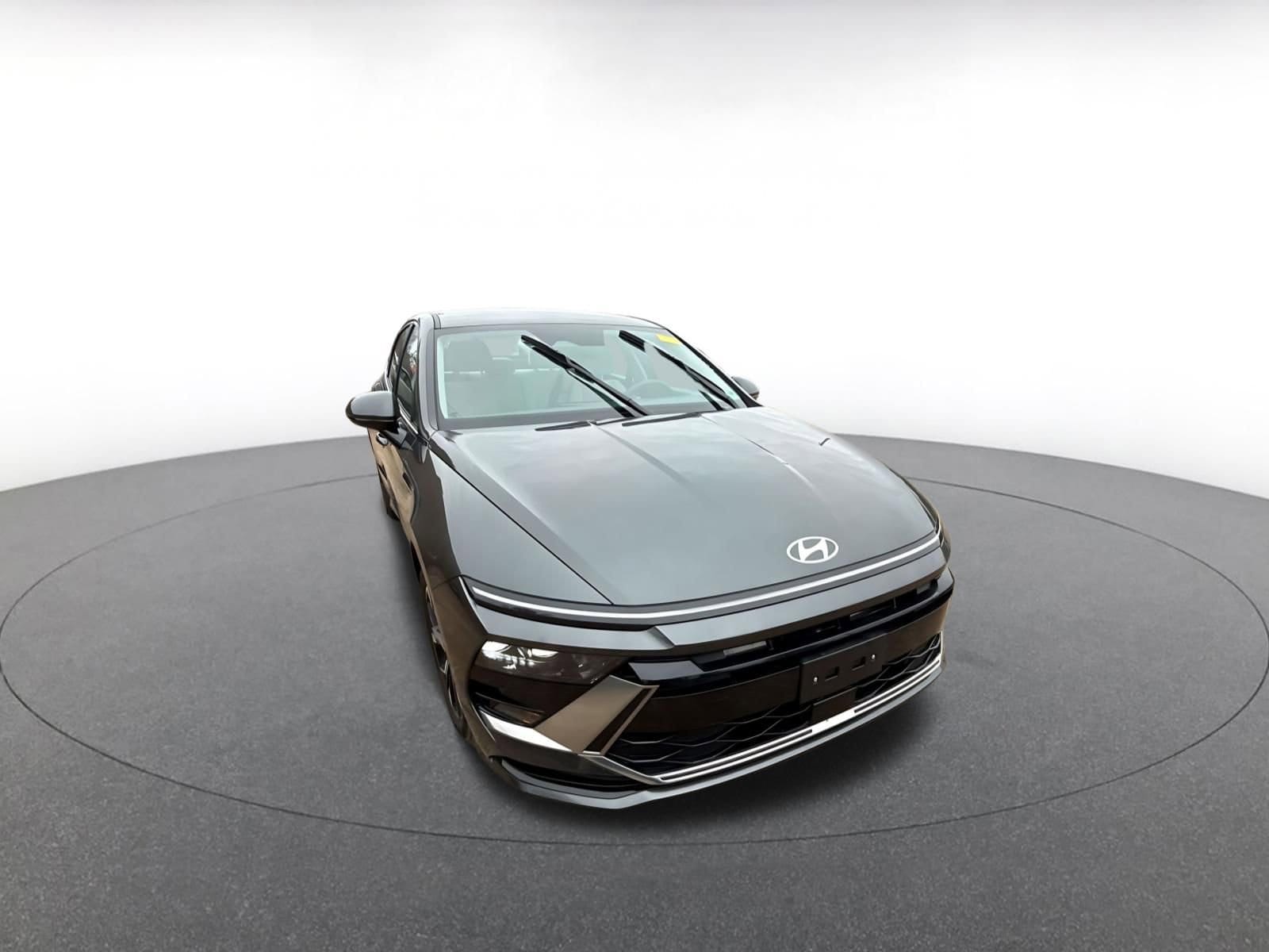 Thumbnail: 2025 Hyundai Sonata - 1