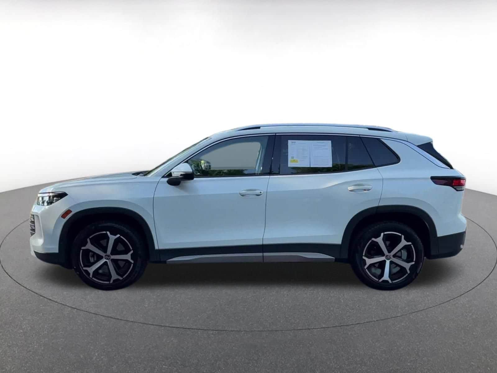 Thumbnail: 2026 Volkswagen Tiguan - 9
