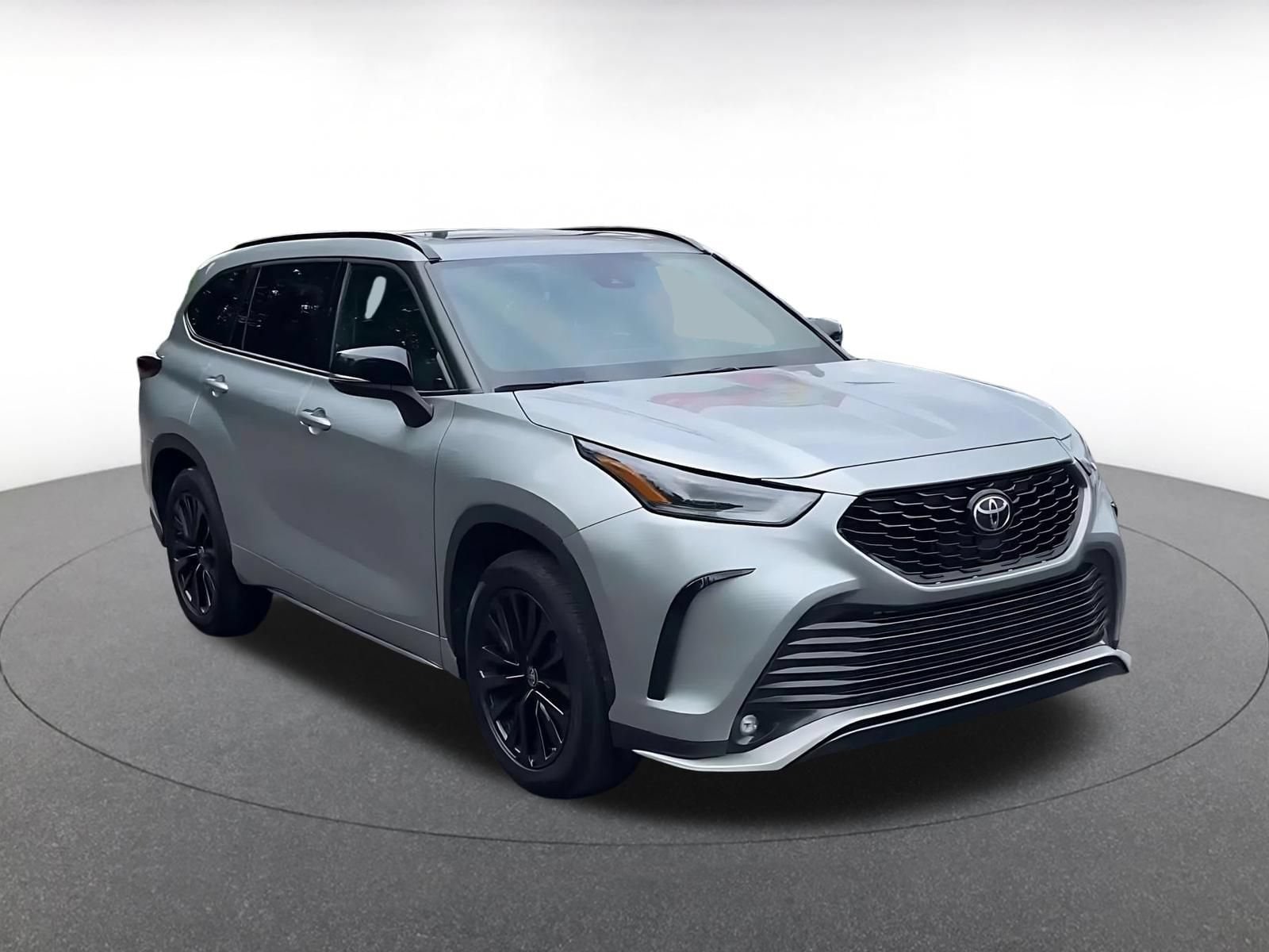 Thumbnail: 2025 Toyota Highlander - 3