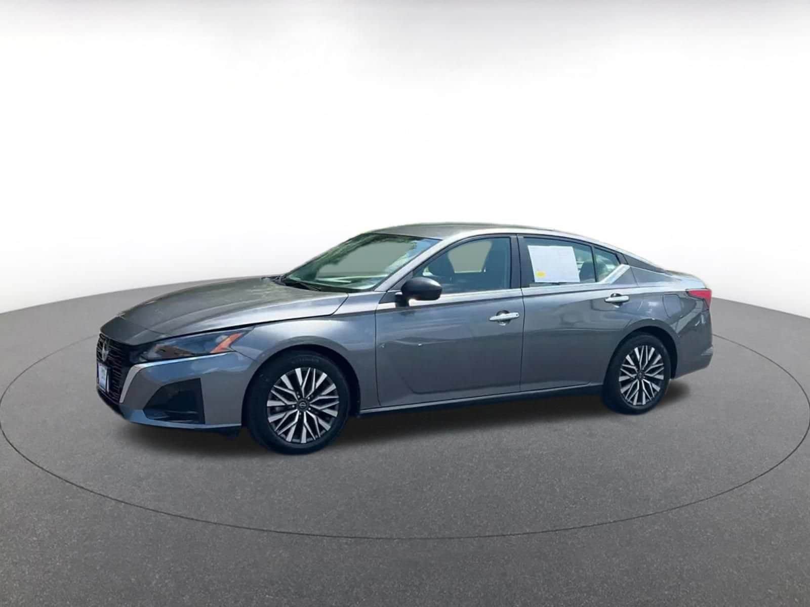 Thumbnail: 2025 Nissan Altima - 8