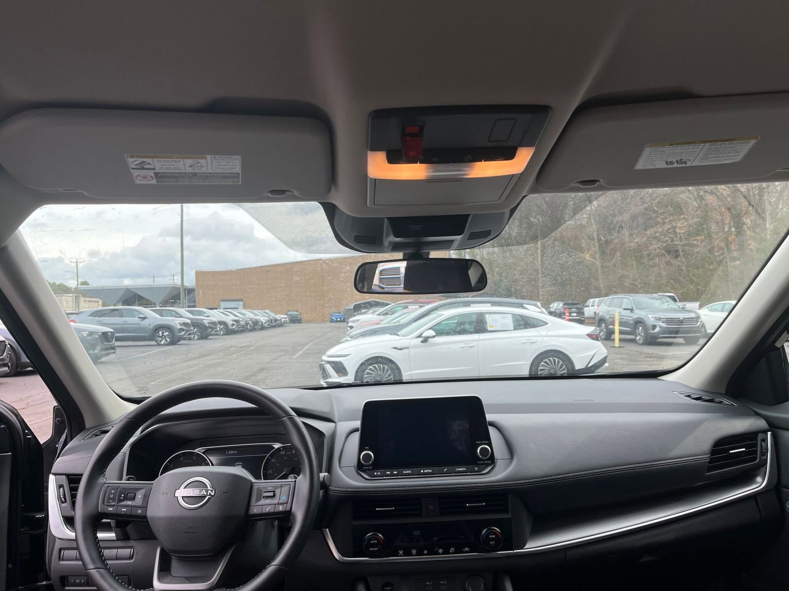 Thumbnail: 2025 Nissan Rogue - 35