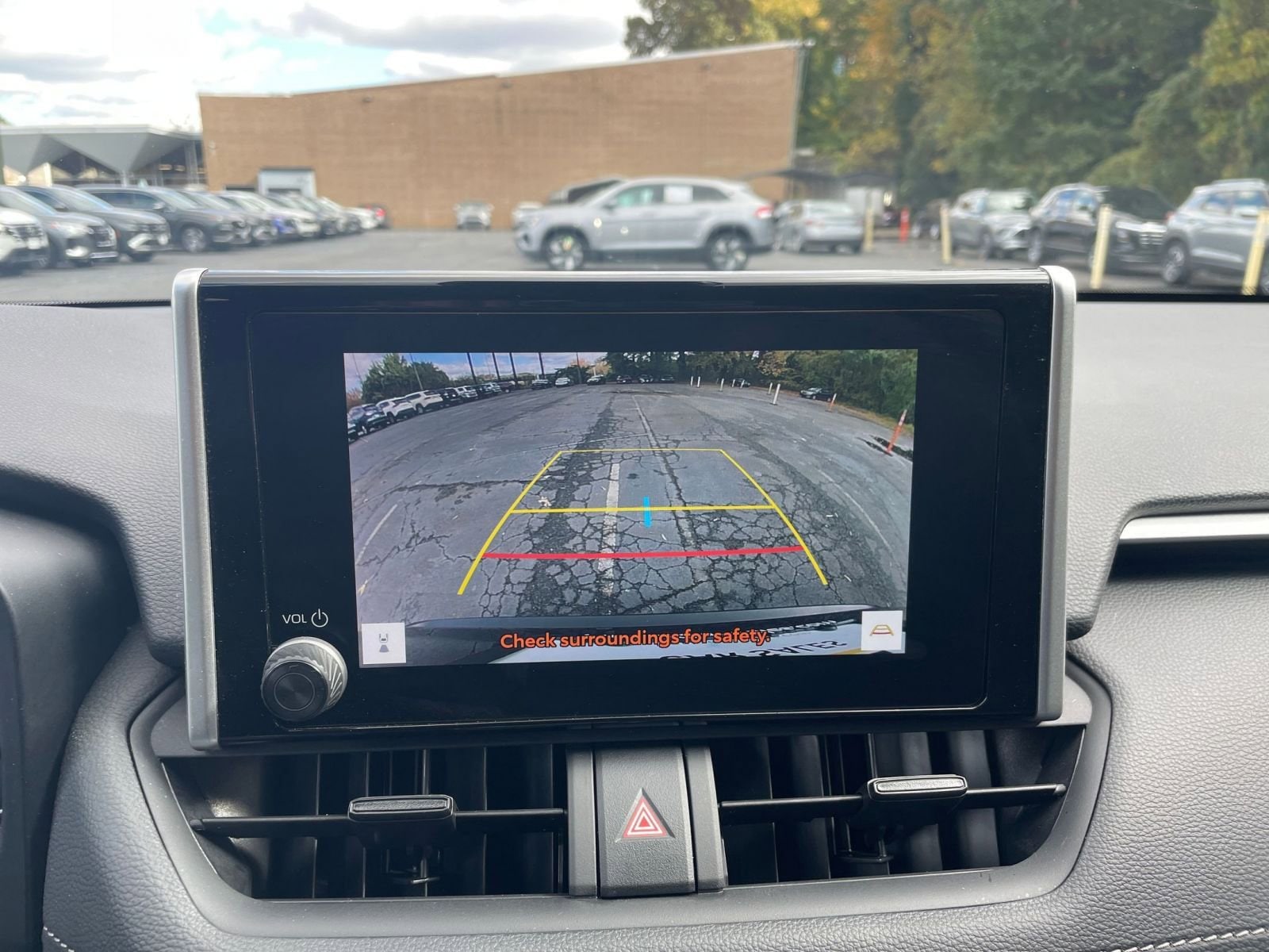 Thumbnail: 2025 Toyota RAV4 - 17