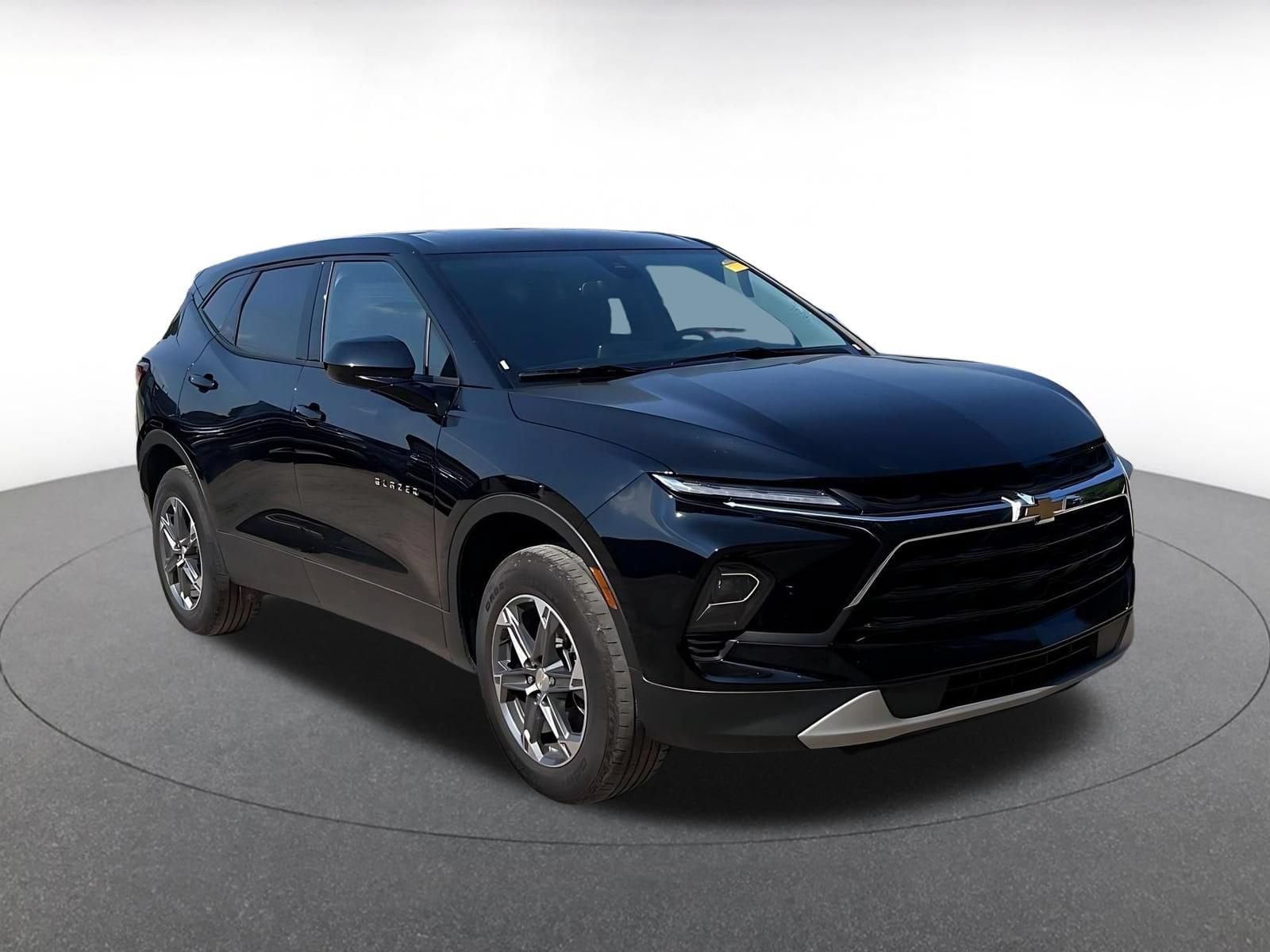 Thumbnail: 2026 Chevrolet Blazer - 2